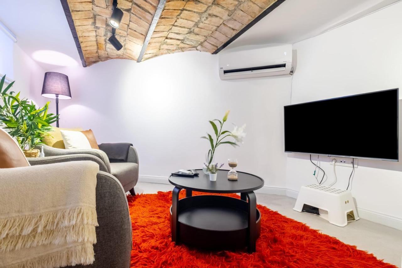 イスタンブールVibrant Flat 5 Minutes Walk To Istiklal In Beyogluアパートメント エクステリア 写真