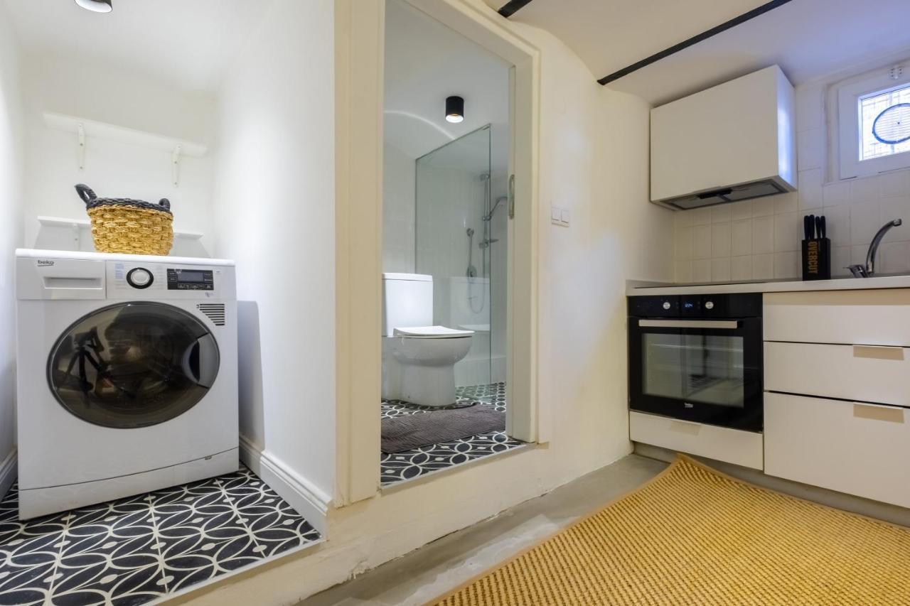 イスタンブールVibrant Flat 5 Minutes Walk To Istiklal In Beyogluアパートメント エクステリア 写真